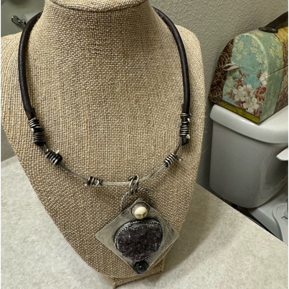 substantial sterling silver amethyst Druzy  Heart leather choker - Picture 3 of 7